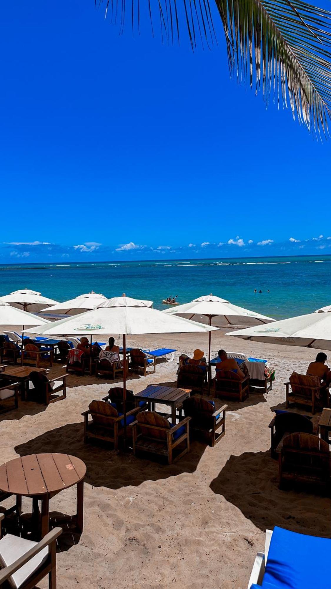 Pousada Villa Zena - Frente Ao Mar - Pe Na Areia Порту-Сегуру Экстерьер фото