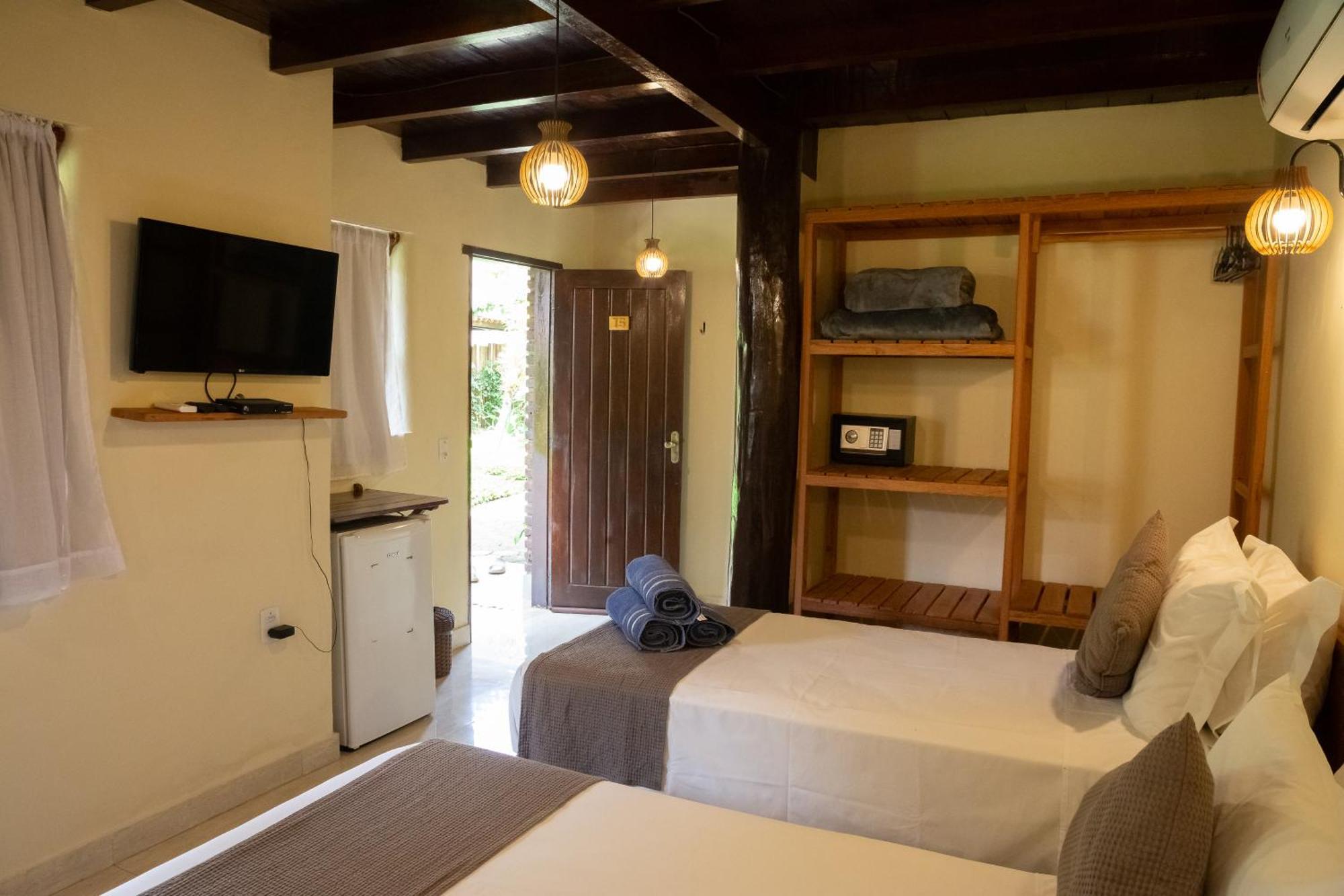 Pousada Villa Zena - Frente Ao Mar - Pe Na Areia Порту-Сегуру Экстерьер фото