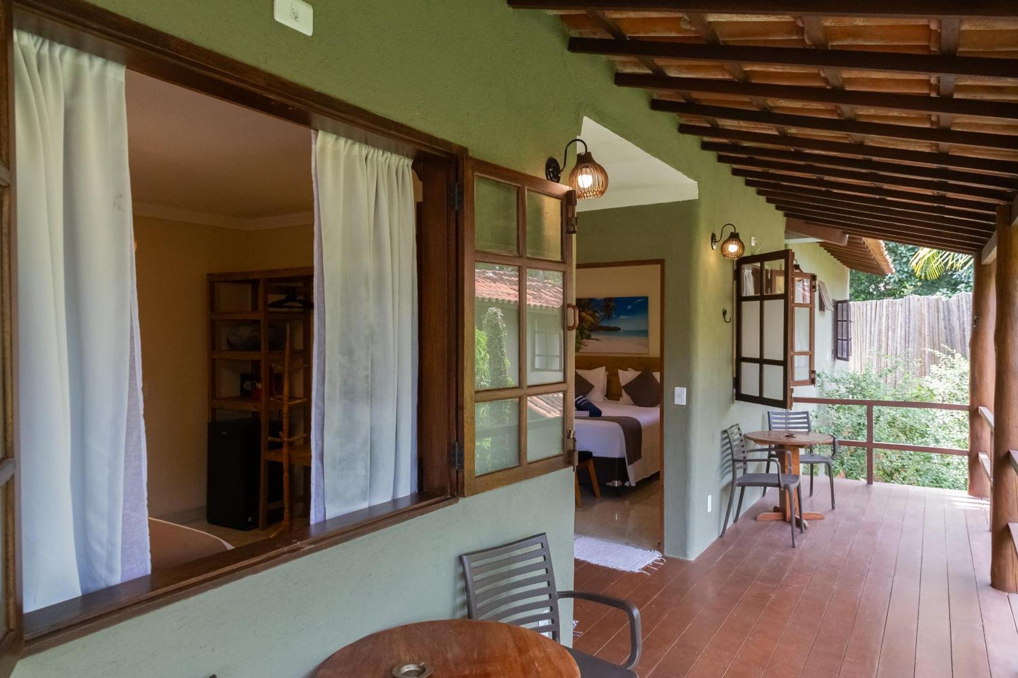 Pousada Villa Zena - Frente Ao Mar - Pe Na Areia Порту-Сегуру Экстерьер фото